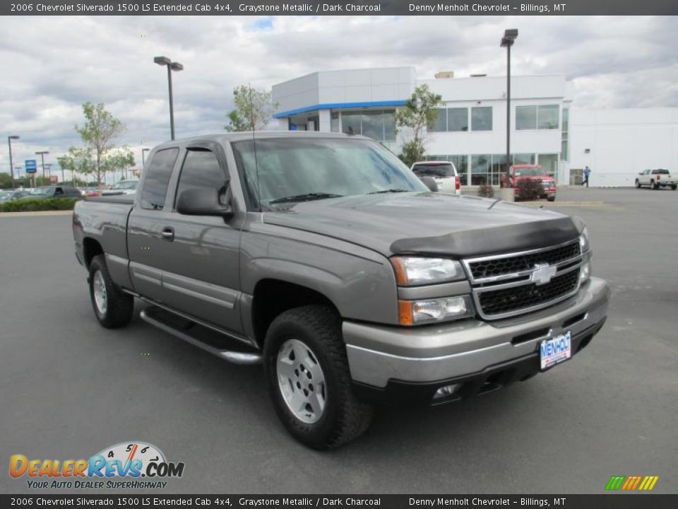 2006 Chevrolet Silverado 1500 LS Extended Cab 4x4 Graystone Metallic / Dark Charcoal Photo #1