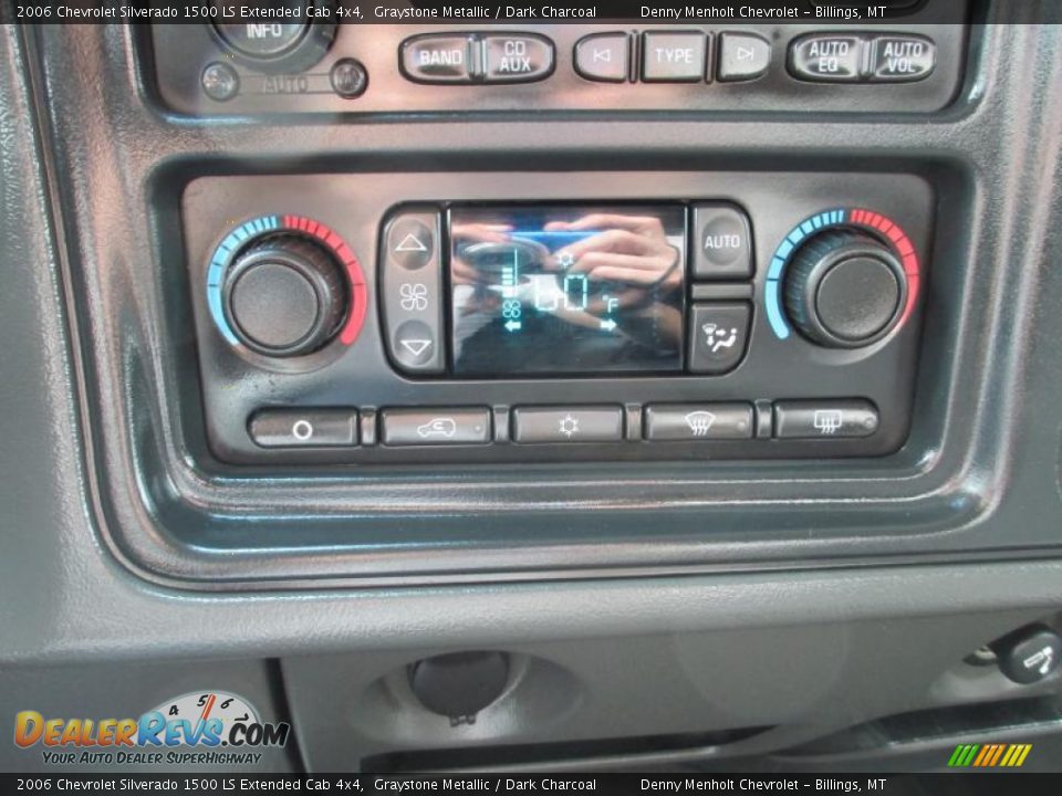 2006 Chevrolet Silverado 1500 LS Extended Cab 4x4 Graystone Metallic / Dark Charcoal Photo #15