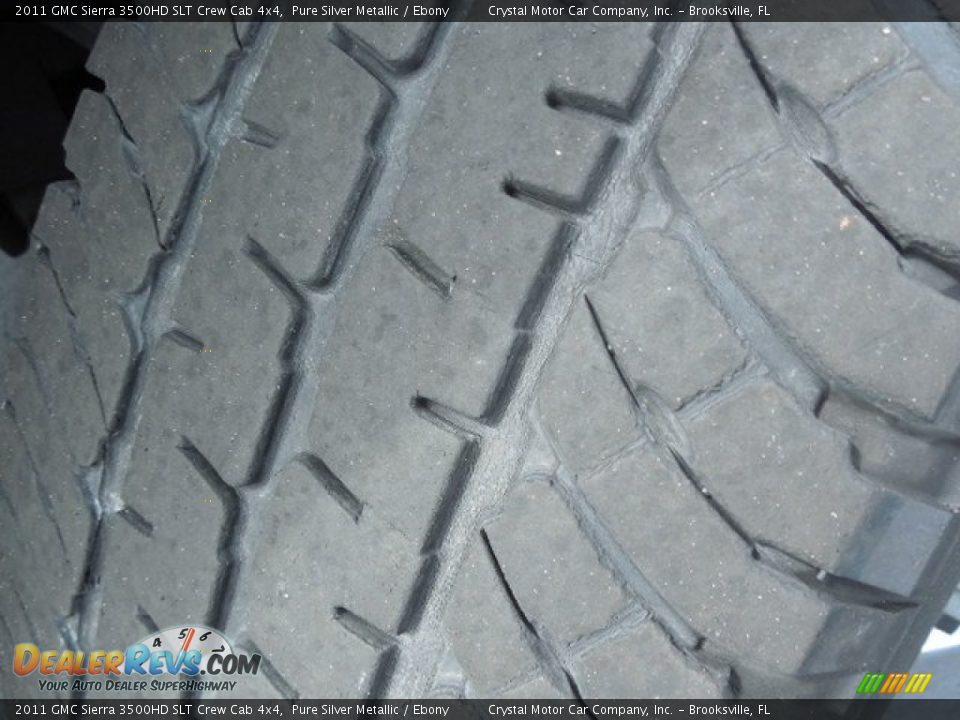 2011 GMC Sierra 3500HD SLT Crew Cab 4x4 Pure Silver Metallic / Ebony Photo #16
