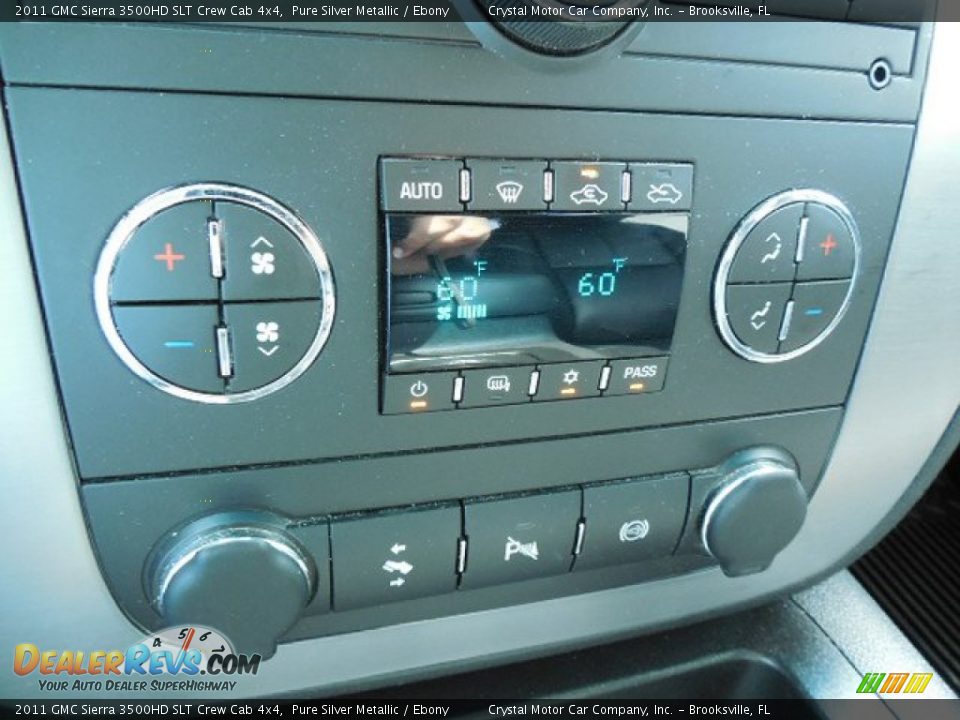 2011 GMC Sierra 3500HD SLT Crew Cab 4x4 Pure Silver Metallic / Ebony Photo #22