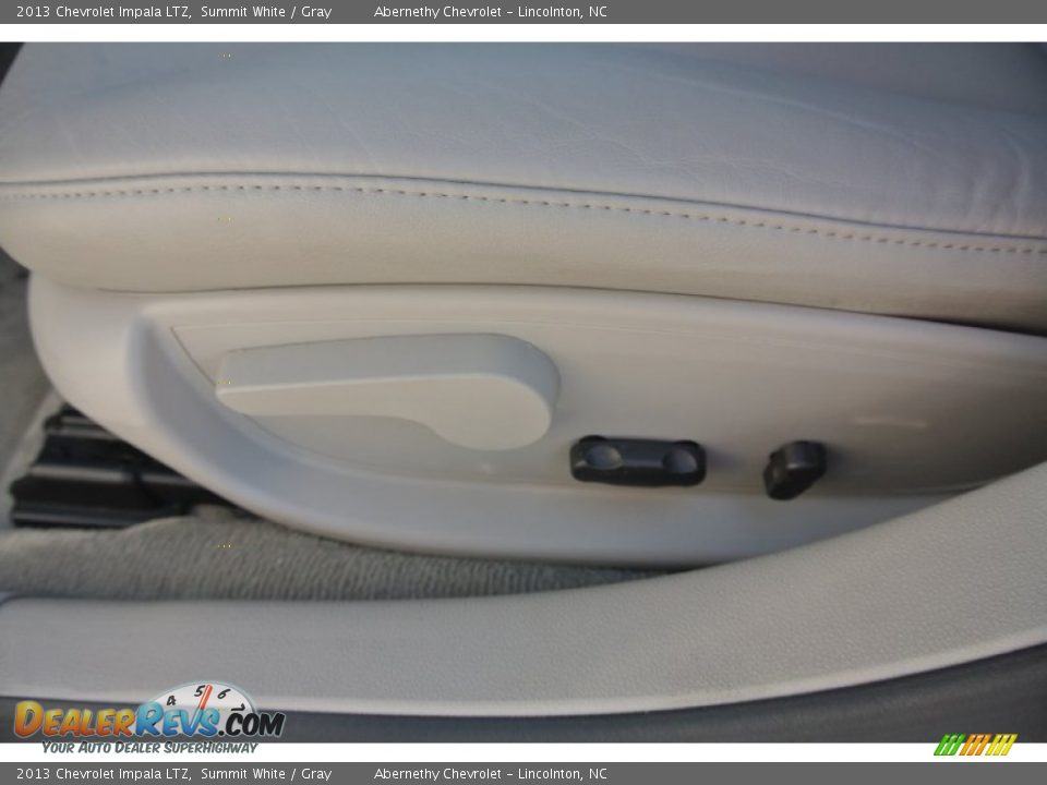 2013 Chevrolet Impala LTZ Summit White / Gray Photo #9