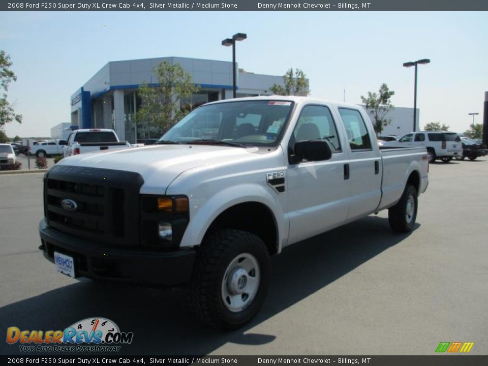 2008 Ford F250 Super Duty XL Crew Cab 4x4 Silver Metallic / Medium Stone Photo #2