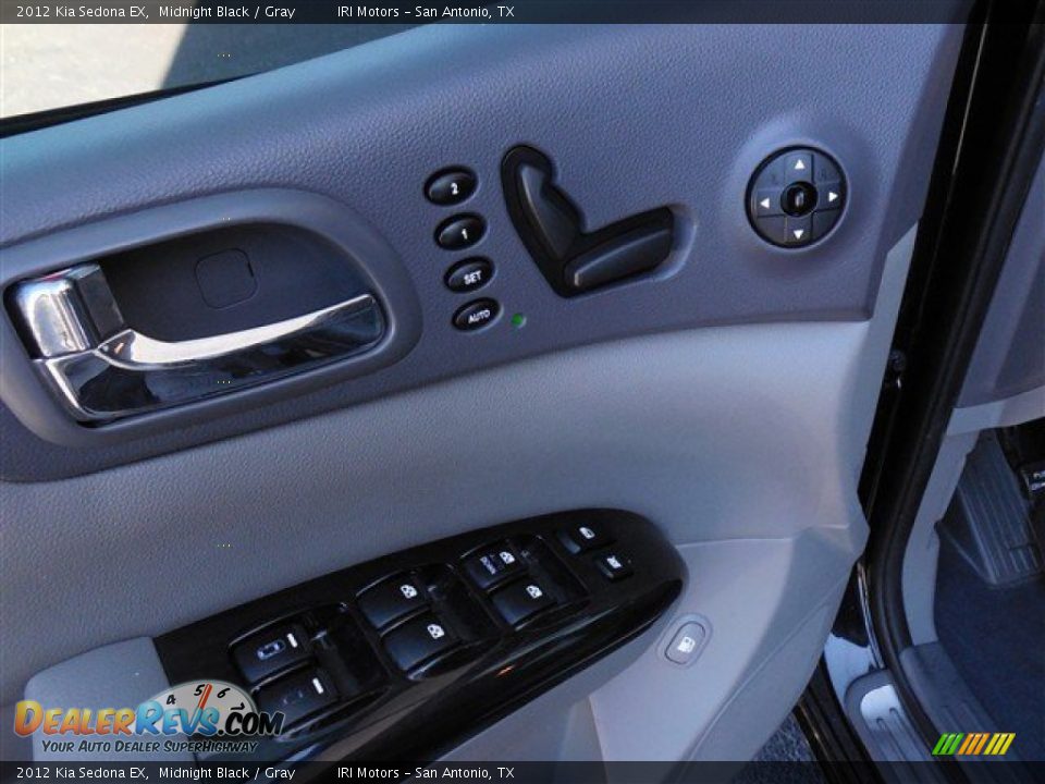 2012 Kia Sedona EX Midnight Black / Gray Photo #21