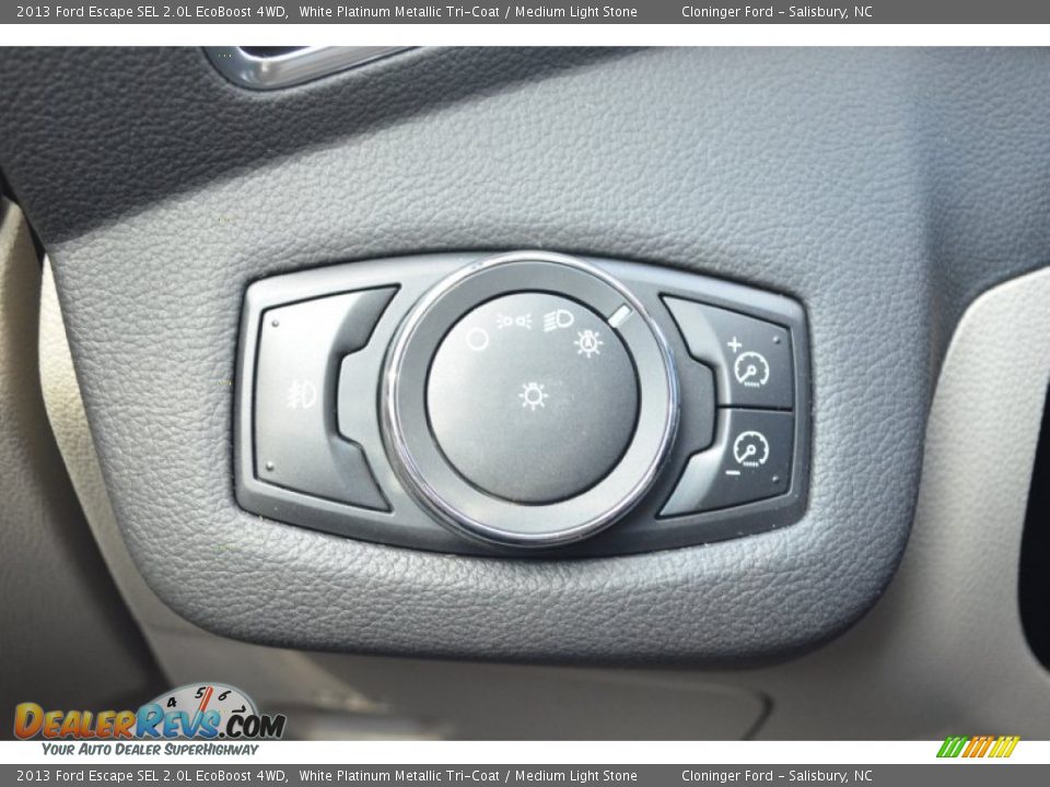 2013 Ford Escape SEL 2.0L EcoBoost 4WD White Platinum Metallic Tri-Coat / Medium Light Stone Photo #19