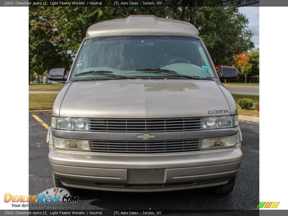 2002 Chevrolet Astro LS Light Pewter Metallic / Neutral Photo #2