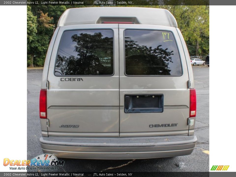 2002 Chevrolet Astro LS Light Pewter Metallic / Neutral Photo #5