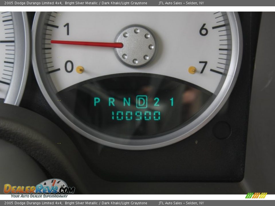 2005 Dodge Durango Limited 4x4 Bright Silver Metallic / Dark Khaki/Light Graystone Photo #15