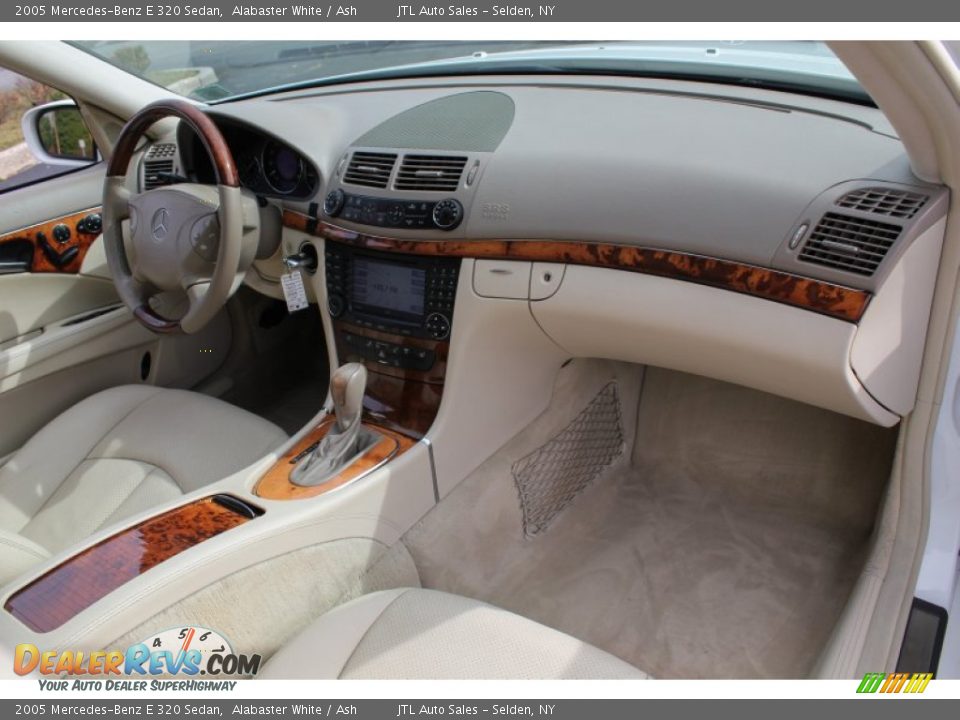 Dashboard of 2005 Mercedes-Benz E 320 Sedan Photo #9