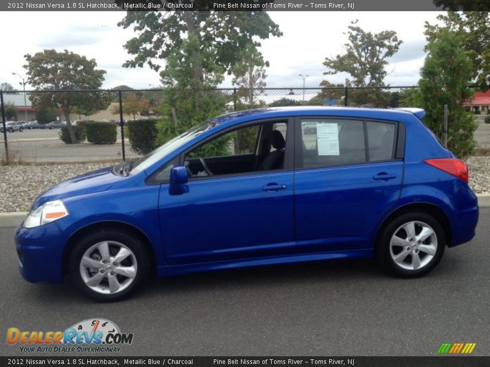 2012 Nissan Versa 1.8 SL Hatchback Metallic Blue / Charcoal Photo #4