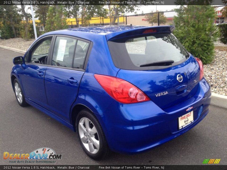 2012 Nissan Versa 1.8 SL Hatchback Metallic Blue / Charcoal Photo #5