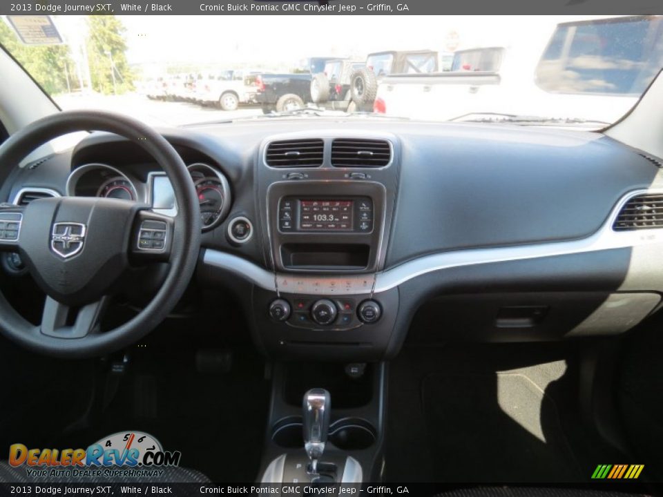 2013 Dodge Journey SXT White / Black Photo #20