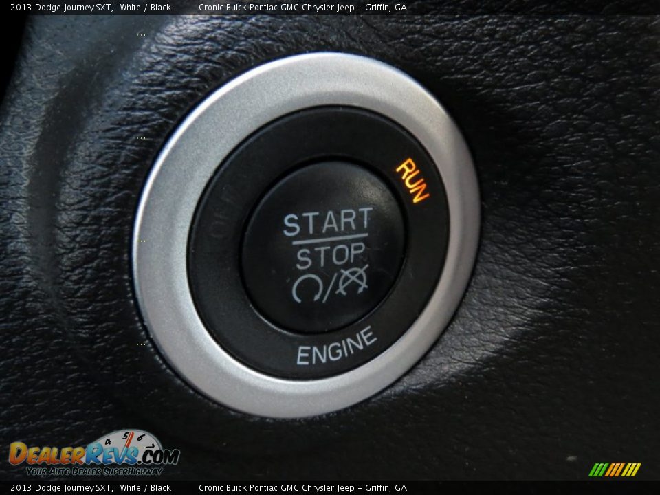 2013 Dodge Journey SXT White / Black Photo #26