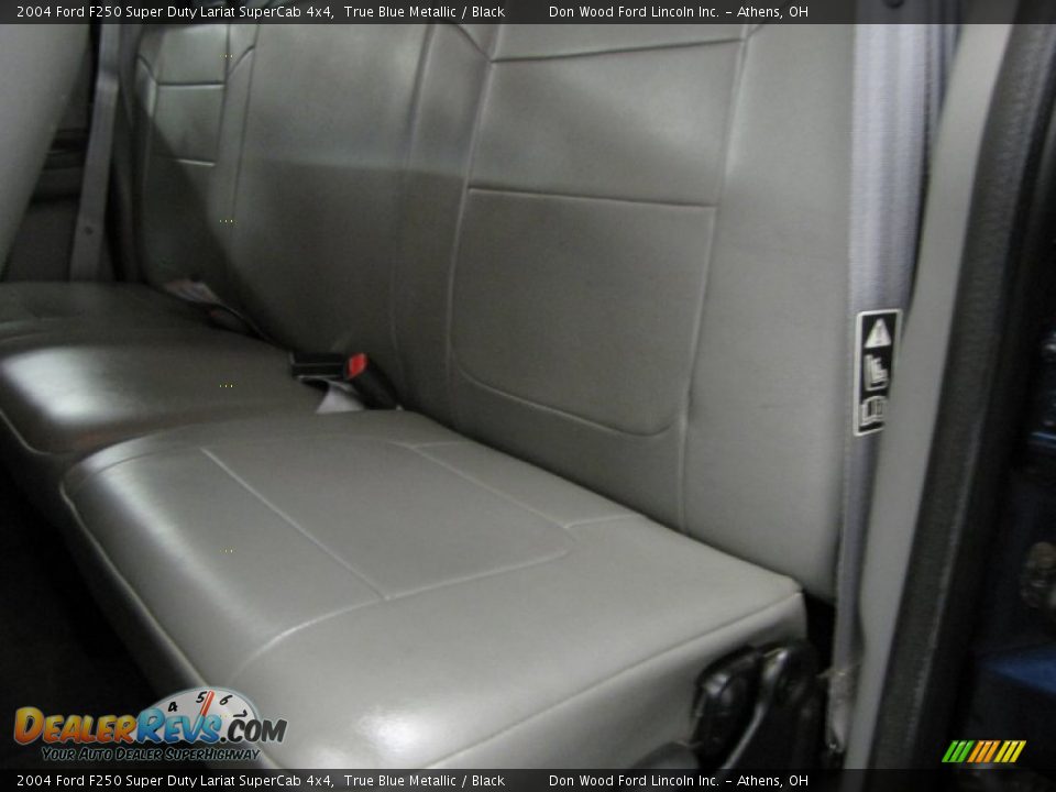 2004 Ford F250 Super Duty Lariat SuperCab 4x4 True Blue Metallic / Black Photo #8