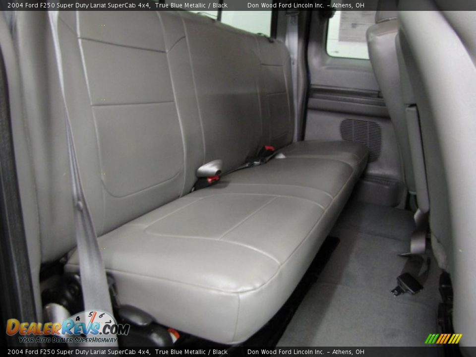 2004 Ford F250 Super Duty Lariat SuperCab 4x4 True Blue Metallic / Black Photo #9
