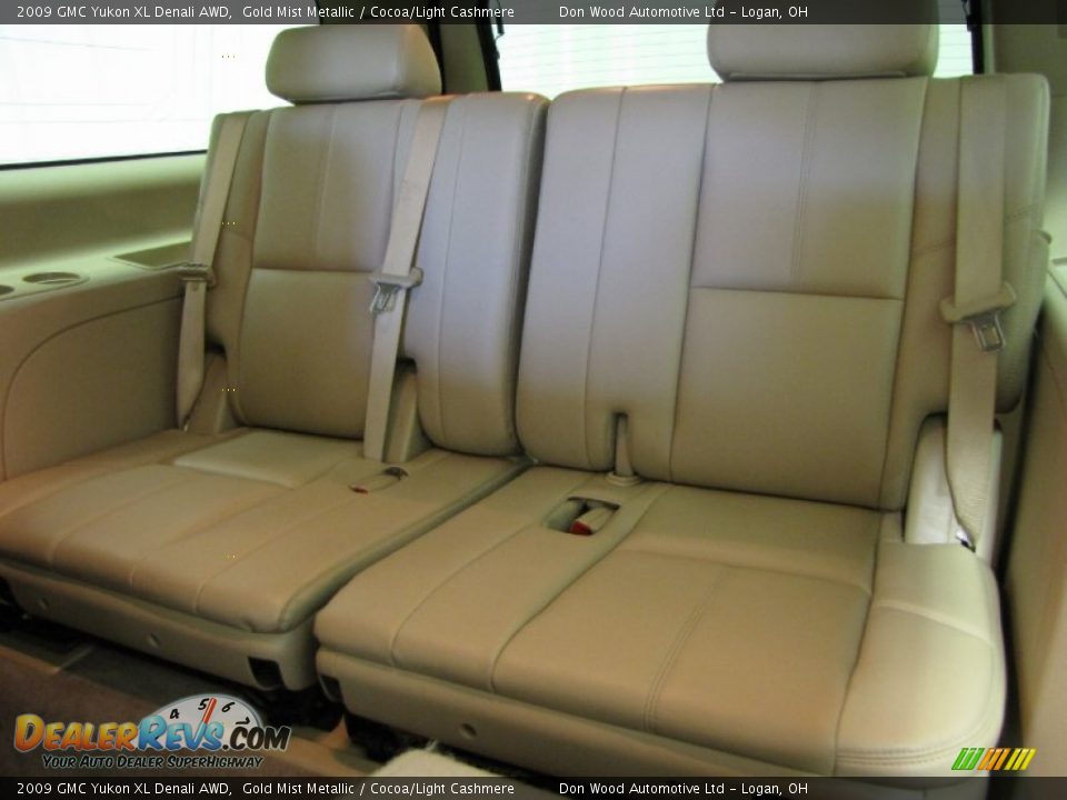 2009 GMC Yukon XL Denali AWD Gold Mist Metallic / Cocoa/Light Cashmere Photo #8