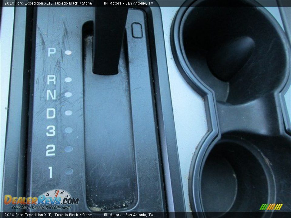 2010 Ford Expedition XLT Tuxedo Black / Stone Photo #12