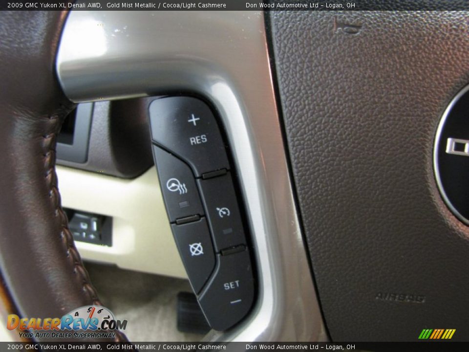 2009 GMC Yukon XL Denali AWD Gold Mist Metallic / Cocoa/Light Cashmere Photo #19