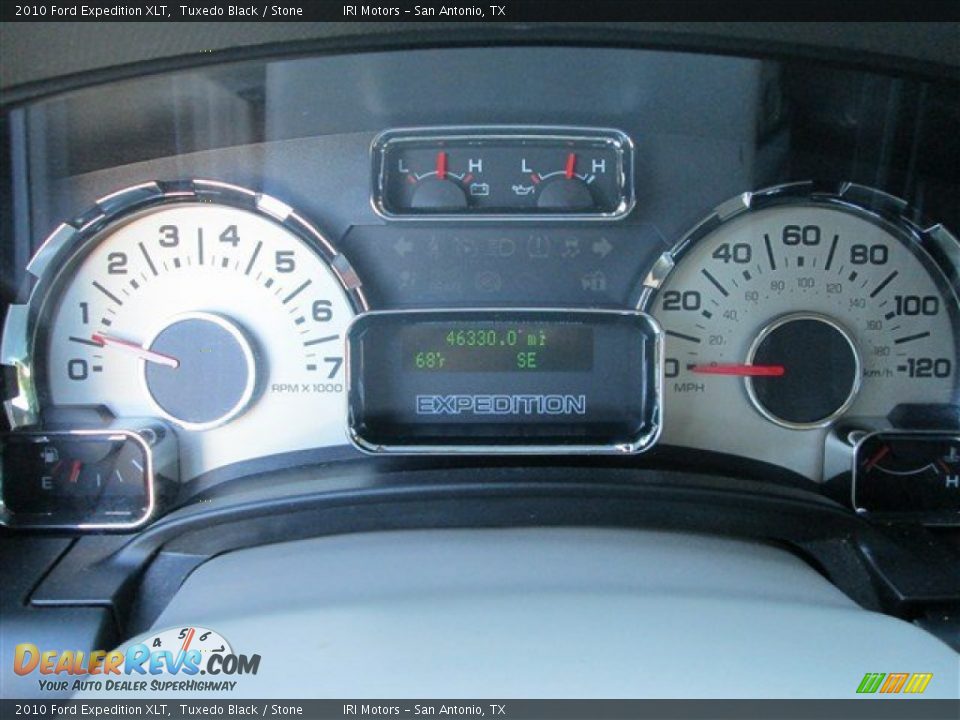 2010 Ford Expedition XLT Tuxedo Black / Stone Photo #15