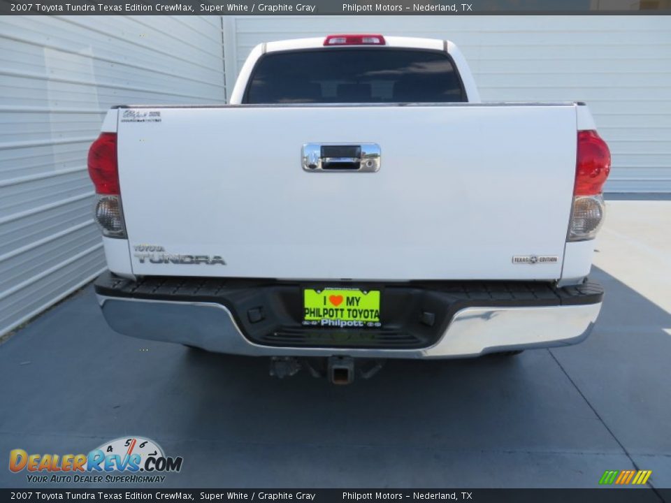 2007 Toyota Tundra Texas Edition CrewMax Super White / Graphite Gray Photo #5