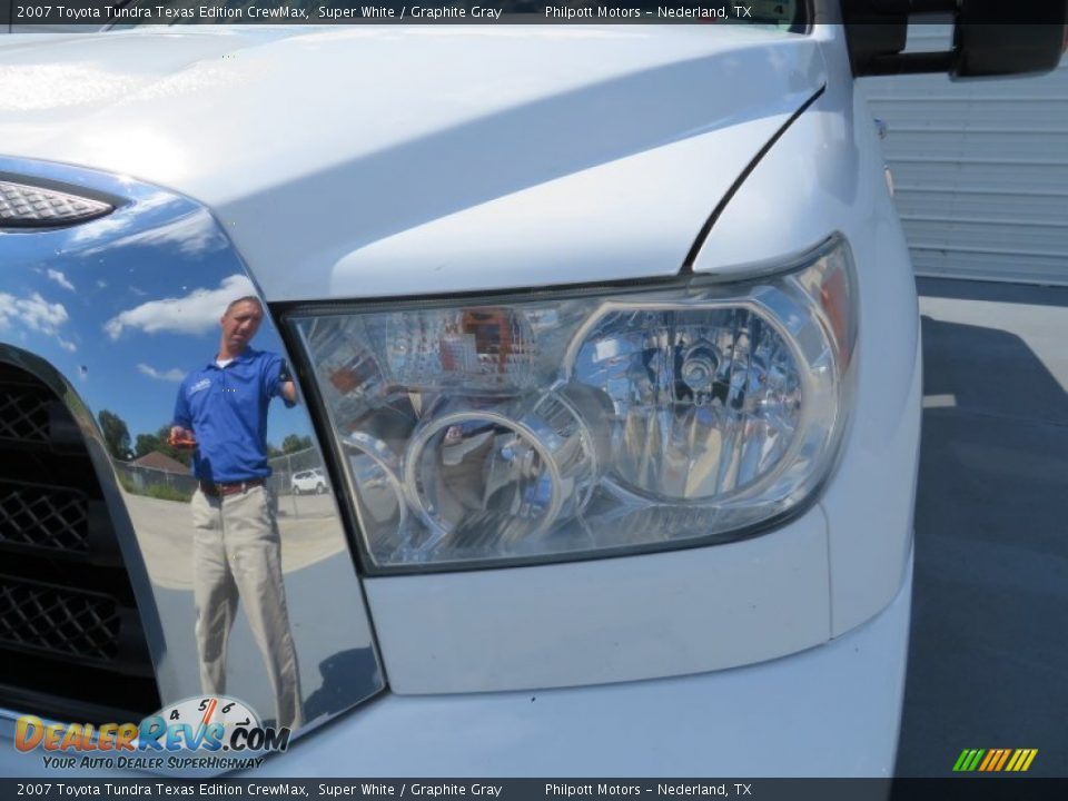 2007 Toyota Tundra Texas Edition CrewMax Super White / Graphite Gray Photo #9