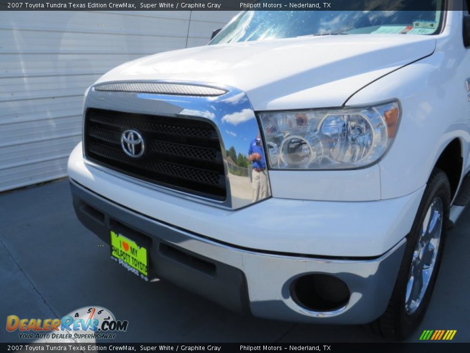 2007 Toyota Tundra Texas Edition CrewMax Super White / Graphite Gray Photo #10
