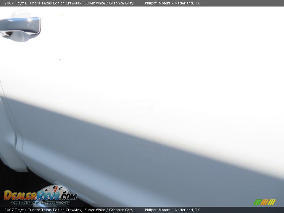 2007 Toyota Tundra Texas Edition CrewMax Super White / Graphite Gray Photo #18