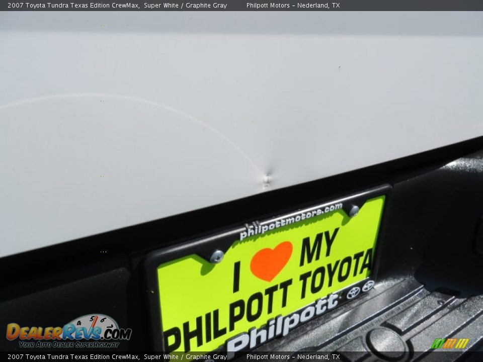 2007 Toyota Tundra Texas Edition CrewMax Super White / Graphite Gray Photo #23