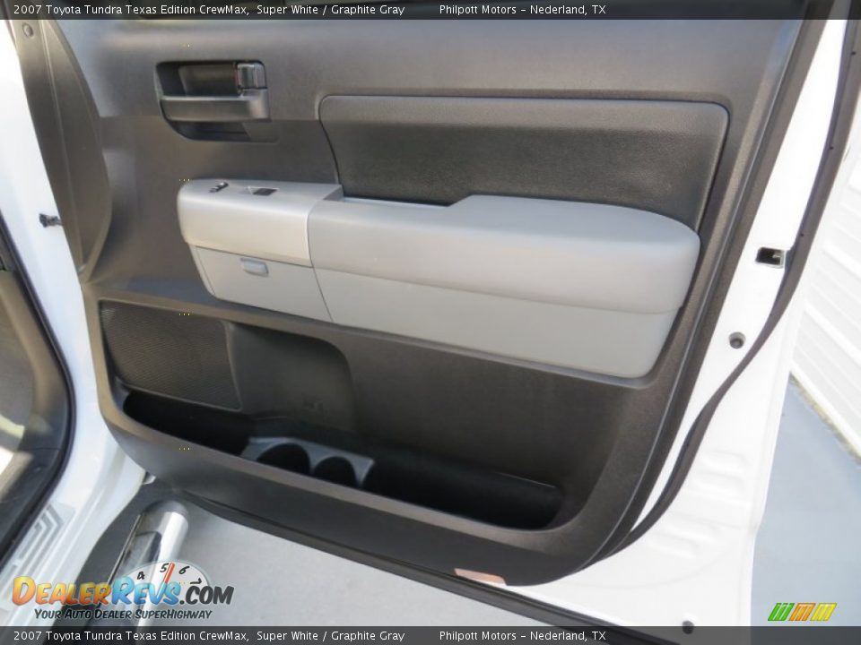 2007 Toyota Tundra Texas Edition CrewMax Super White / Graphite Gray Photo #27