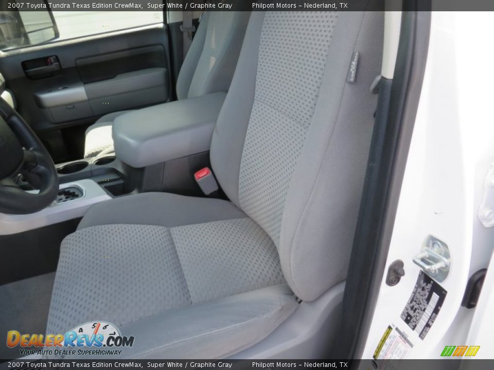 2007 Toyota Tundra Texas Edition CrewMax Super White / Graphite Gray Photo #35