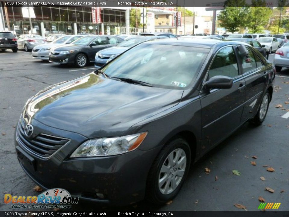 2009 Toyota Camry XLE V6 Magnetic Gray Metallic / Ash Photo #3
