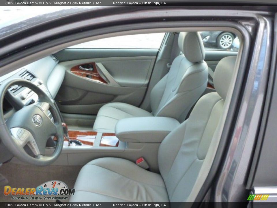 2009 Toyota Camry XLE V6 Magnetic Gray Metallic / Ash Photo #4