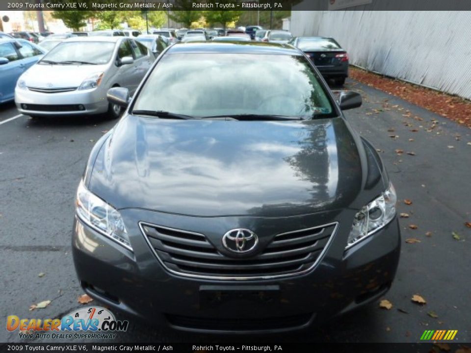 2009 Toyota Camry XLE V6 Magnetic Gray Metallic / Ash Photo #14