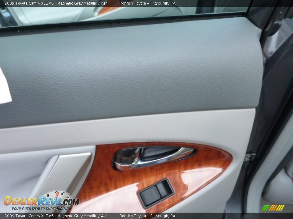2009 Toyota Camry XLE V6 Magnetic Gray Metallic / Ash Photo #15