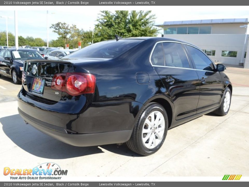 2010 Volkswagen Jetta SE Sedan Black / Cornsilk Beige Photo #5