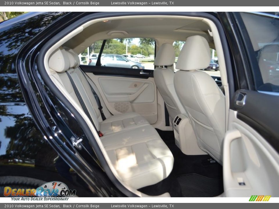 2010 Volkswagen Jetta SE Sedan Black / Cornsilk Beige Photo #11