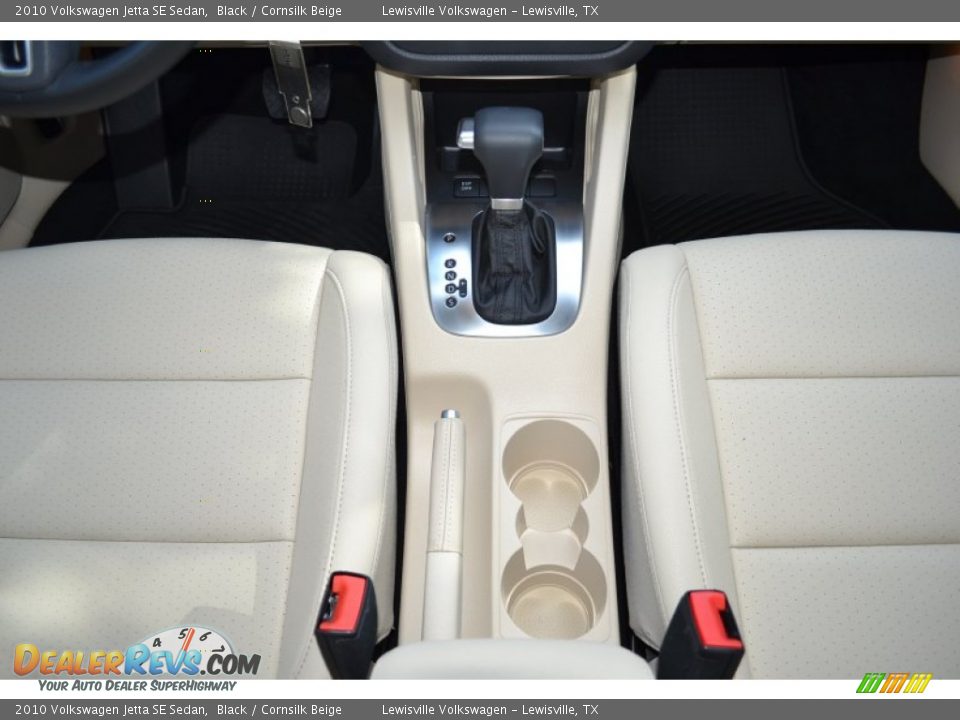 2010 Volkswagen Jetta SE Sedan Black / Cornsilk Beige Photo #17