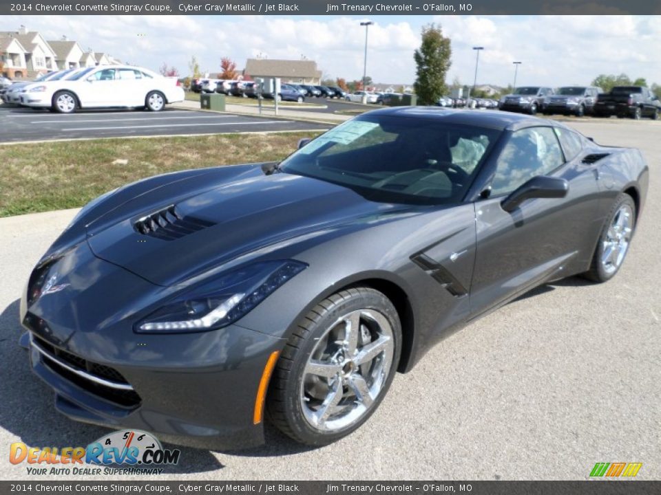 Front 3/4 View of 2014 Chevrolet Corvette Stingray Coupe Photo #2