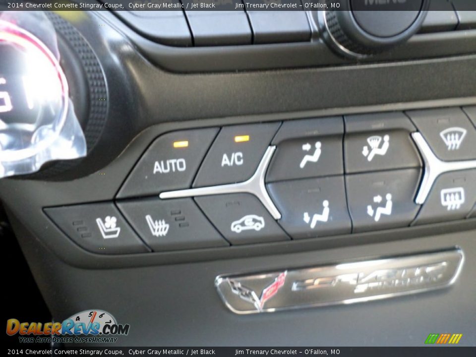 Controls of 2014 Chevrolet Corvette Stingray Coupe Photo #29