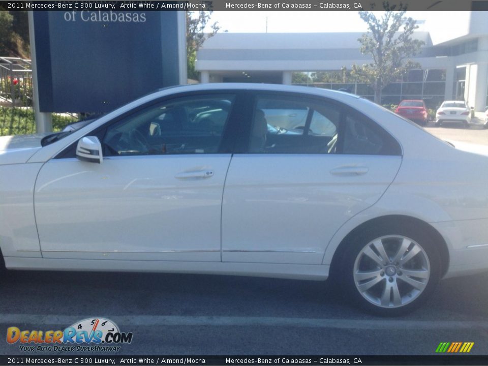 2011 Mercedes-Benz C 300 Luxury Arctic White / Almond/Mocha Photo #4