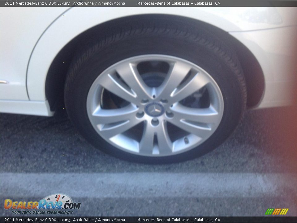 2011 Mercedes-Benz C 300 Luxury Arctic White / Almond/Mocha Photo #5
