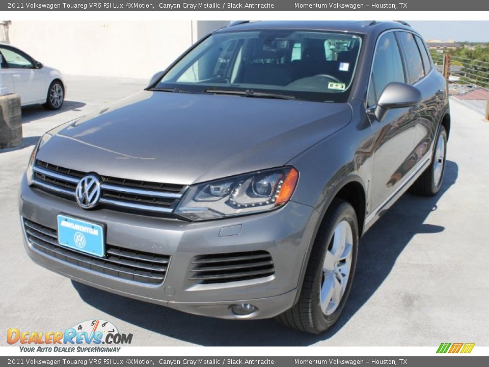 2011 Volkswagen Touareg VR6 FSI Lux 4XMotion Canyon Gray Metallic / Black Anthracite Photo #3