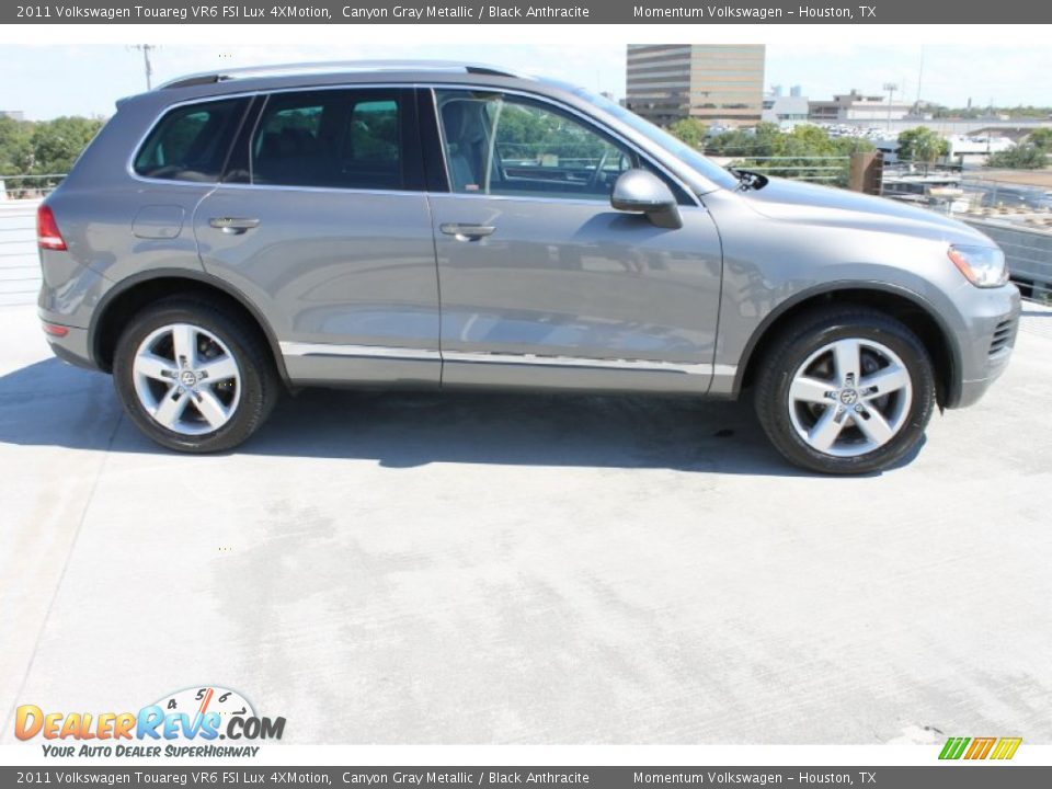 2011 Volkswagen Touareg VR6 FSI Lux 4XMotion Canyon Gray Metallic / Black Anthracite Photo #11