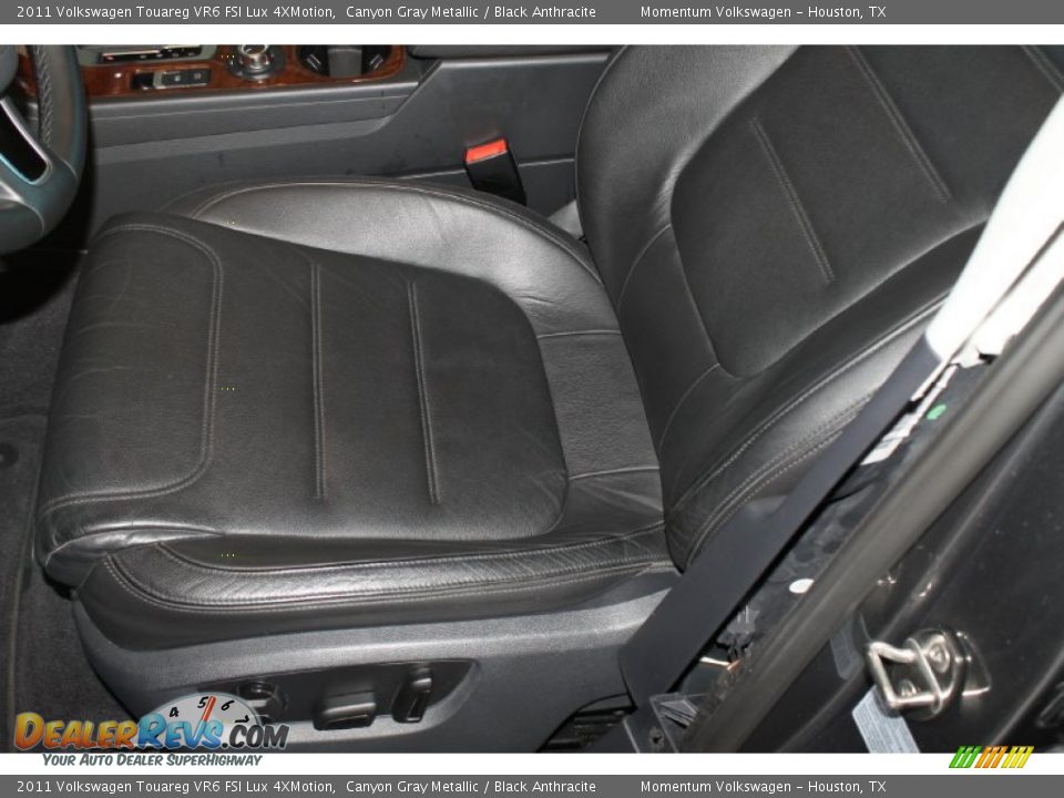2011 Volkswagen Touareg VR6 FSI Lux 4XMotion Canyon Gray Metallic / Black Anthracite Photo #14