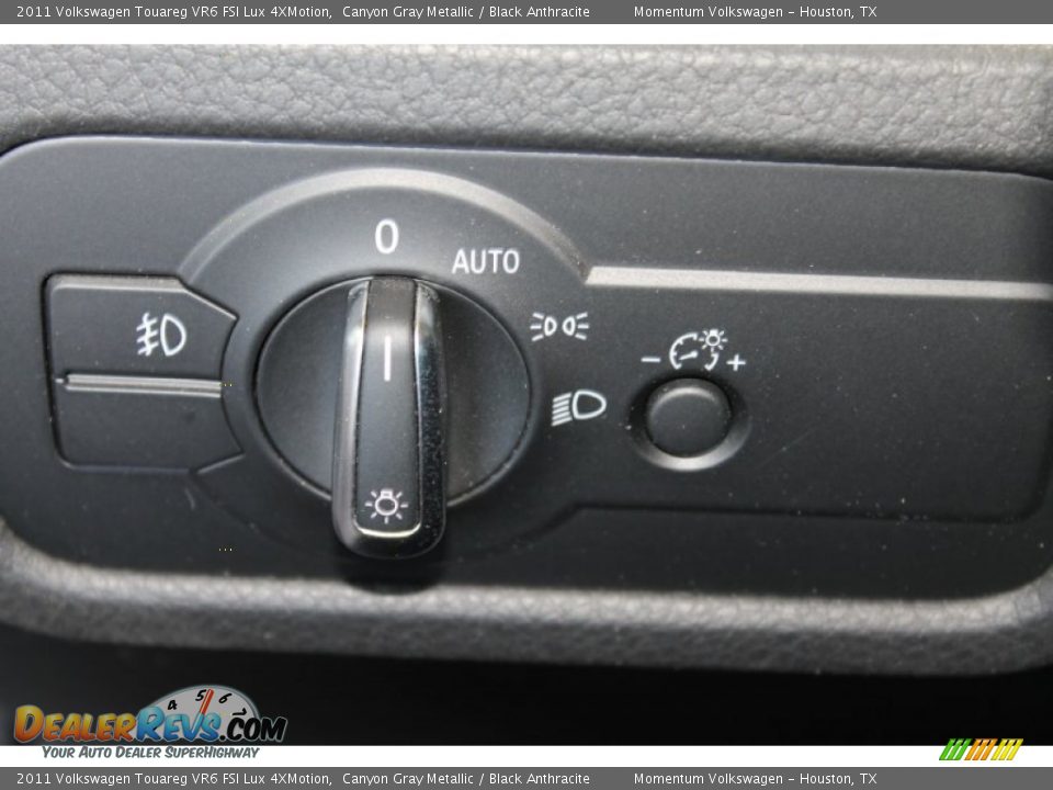 2011 Volkswagen Touareg VR6 FSI Lux 4XMotion Canyon Gray Metallic / Black Anthracite Photo #16