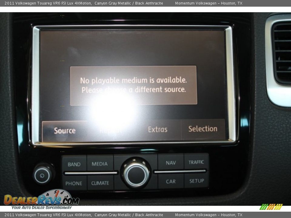 2011 Volkswagen Touareg VR6 FSI Lux 4XMotion Canyon Gray Metallic / Black Anthracite Photo #21