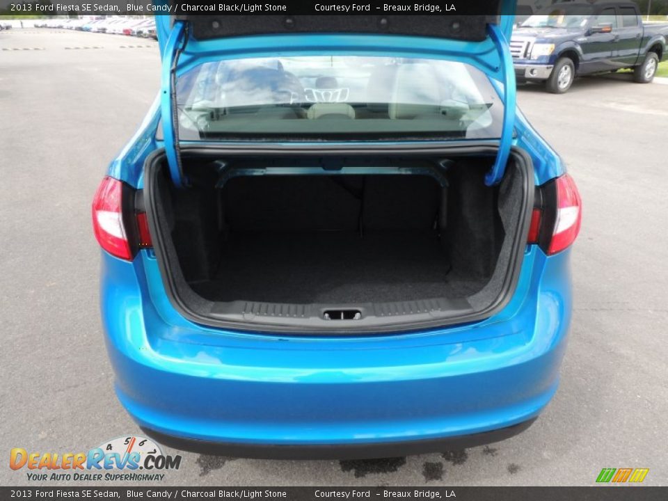 2013 Ford Fiesta SE Sedan Blue Candy / Charcoal Black/Light Stone Photo #4