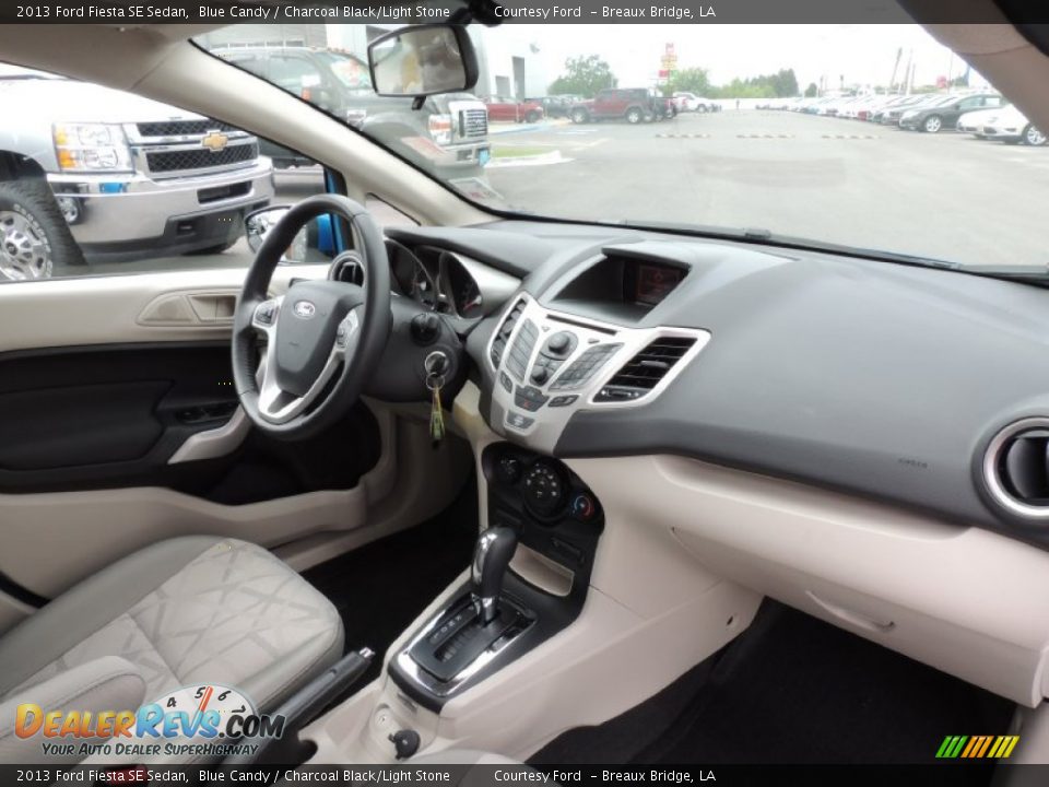 2013 Ford Fiesta SE Sedan Blue Candy / Charcoal Black/Light Stone Photo #6
