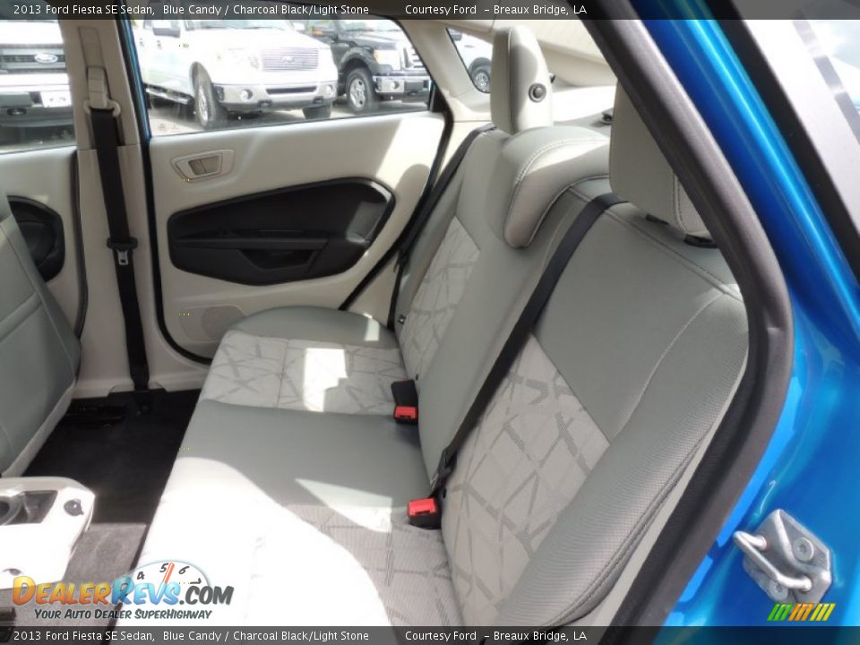 2013 Ford Fiesta SE Sedan Blue Candy / Charcoal Black/Light Stone Photo #11
