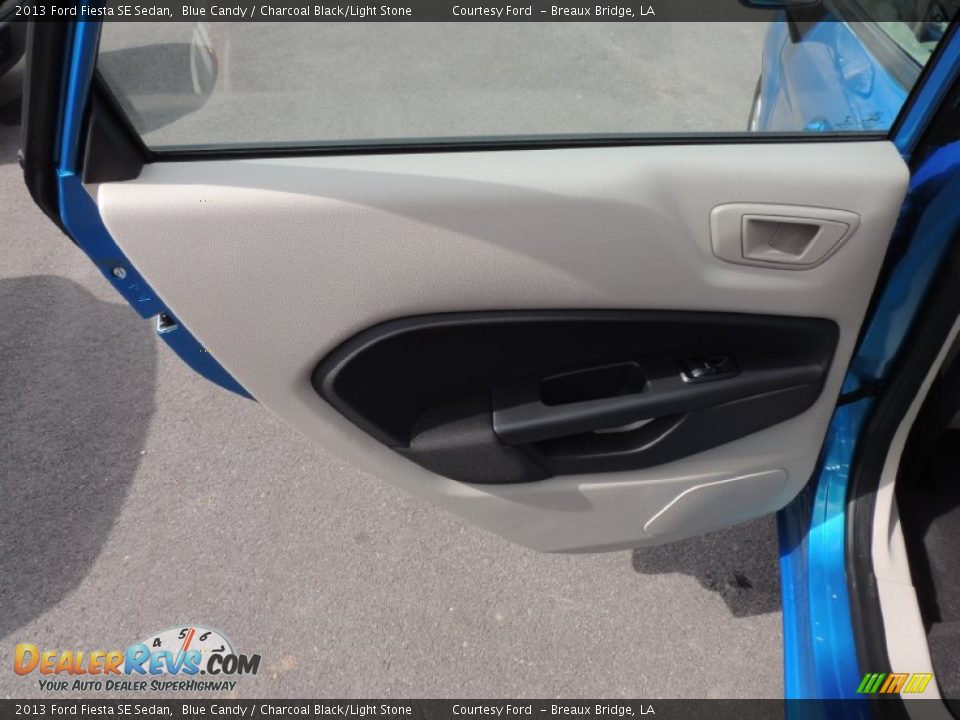 2013 Ford Fiesta SE Sedan Blue Candy / Charcoal Black/Light Stone Photo #12