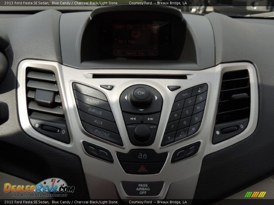2013 Ford Fiesta SE Sedan Blue Candy / Charcoal Black/Light Stone Photo #19